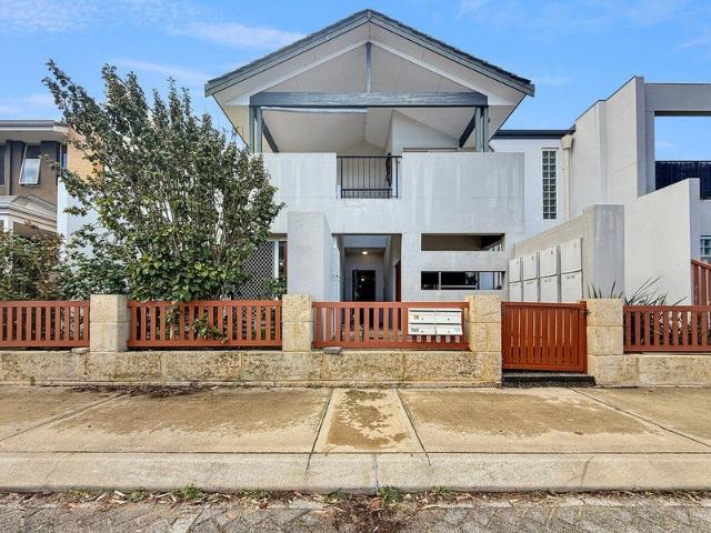 Walk to the Train Station, Foreshore & Mandurah Forum!