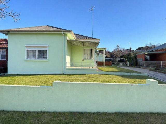 WALK TO THE CBD
