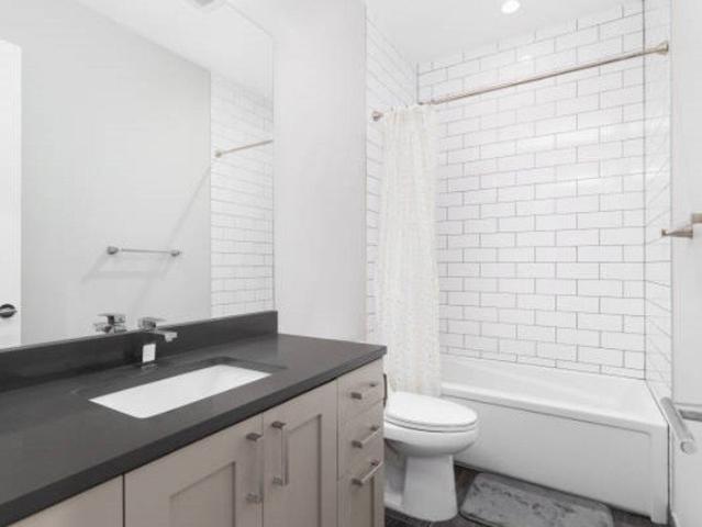 Walk to the Parramatta station! Call Now 0451031234