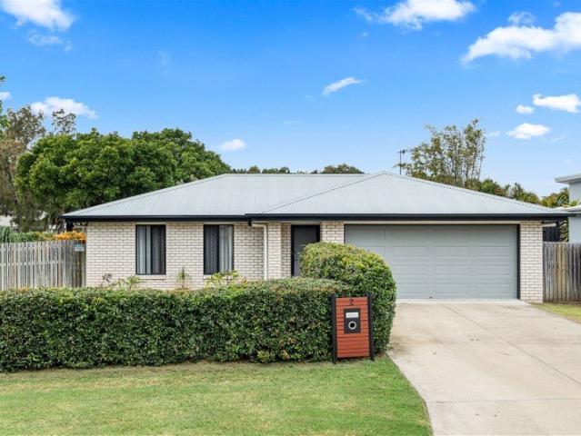 Walk to Toogoom Beach, Corner Block, Side Access & Solar