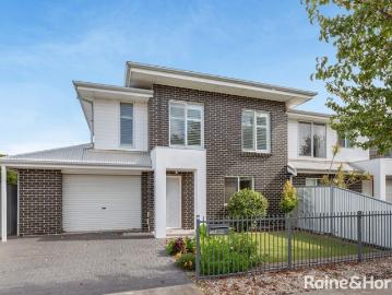 Ultra Convenient Modern Townhouse Just 1 Minute Walk to Westfield Marion, Gym & Everyday Essentials