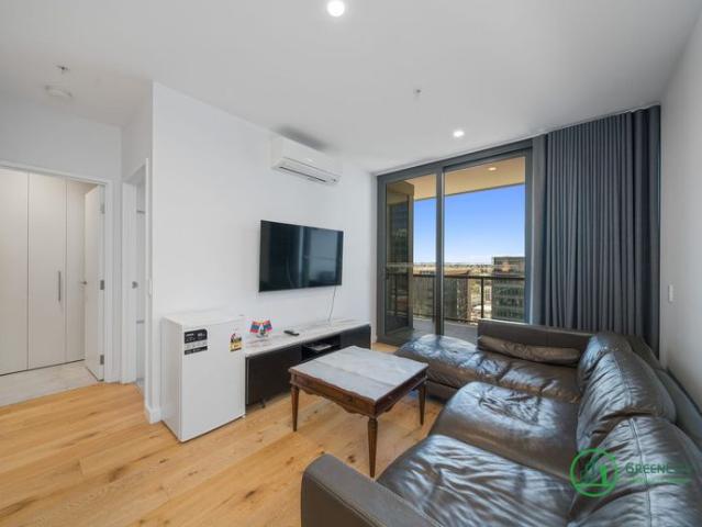 Walk to work! Resort style living in Perth CBD!