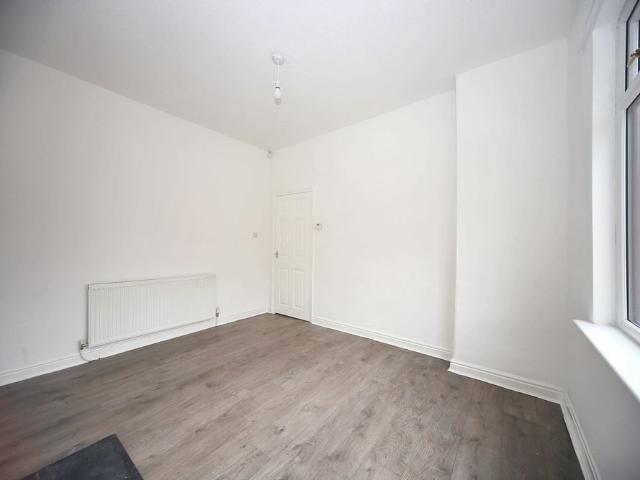 Walkden Avenue, Wigan, WN1