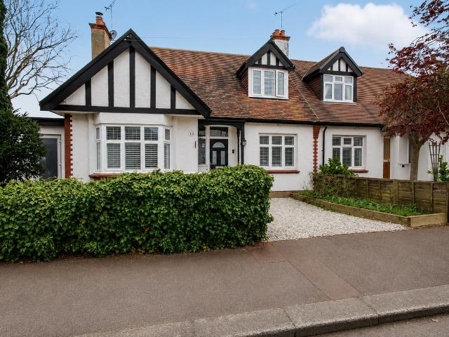 Walker Drive, Leigh On Sea SS9, 4 bed semi detached house to rent, £2,500 pcm | PrimeLocation