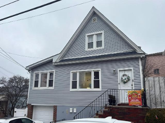 Walker St