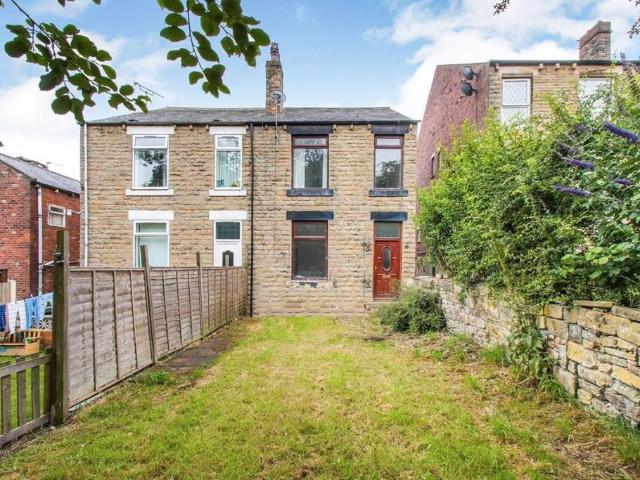 Walker Street, Earlsheaton, DEWSBURY 2 bed end of terrace house to rent £700 pcm £162 pw