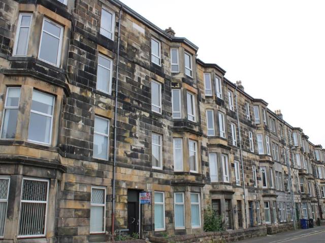 Walker Street, Paisley, PA1 2 bed flat to rent £700 pcm £162 pw
