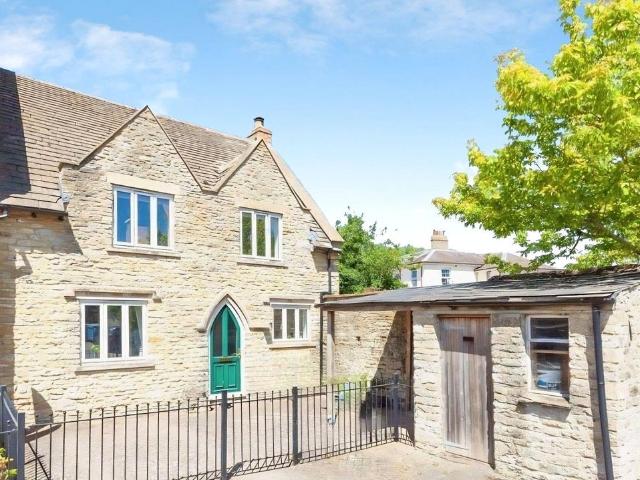 Walkers Barn, Heathfield, Kidlington OX5, 2 bed semi detached house to rent, £1,750 pcm | PrimeLocation