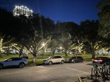Walking dist to DT St Pete
