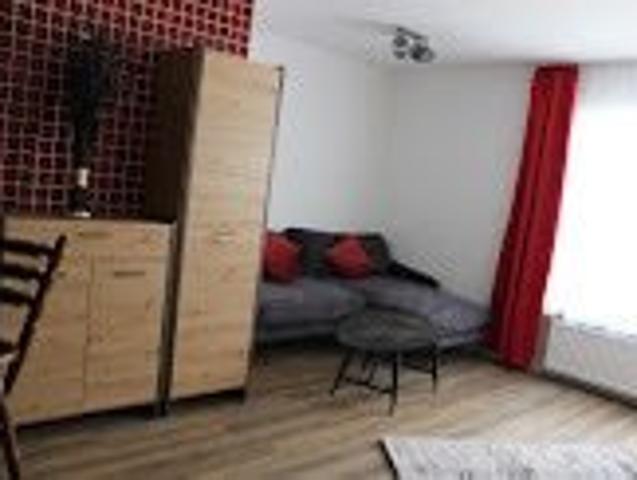 Walking distance Patch barracks Studio Apartment