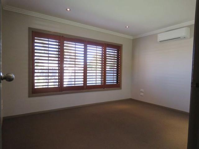 Walking Distance to Broadwater