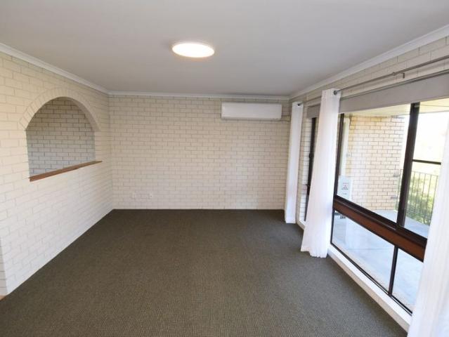 Walking distance to CBD, Hospital & sporting facilities