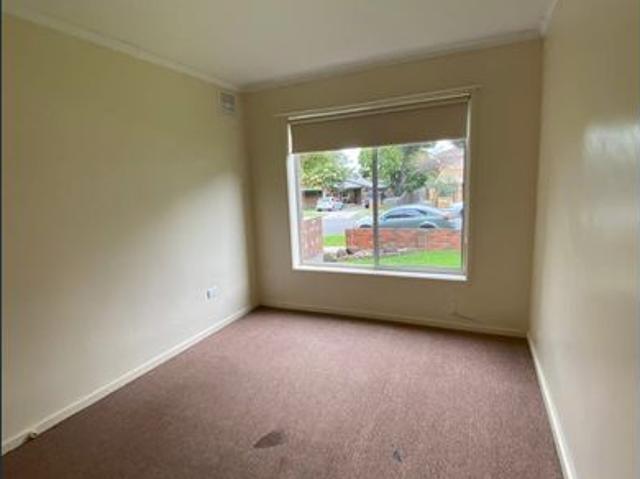 Walking Distance To Central Dandenong
