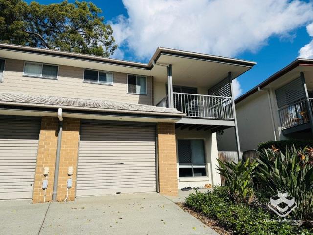 WALKING DISTANCE TO GARDEN CITY, LUXURY TOWNHOUSE FOR RENT, AIRCON AVAILABLE