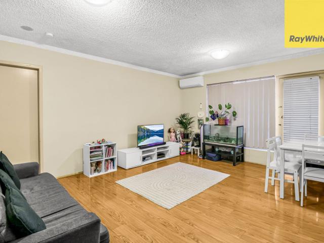 WALKING DISTANCE TO STATION