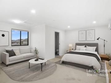 Walking Distance to Shops, Parks and Schools!