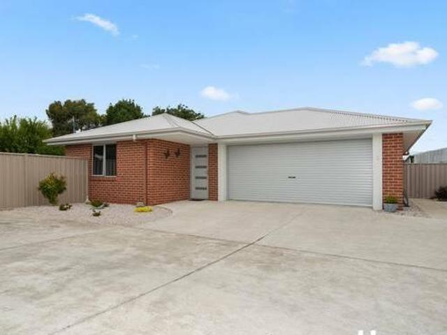 Walking Distance to the Waterfront