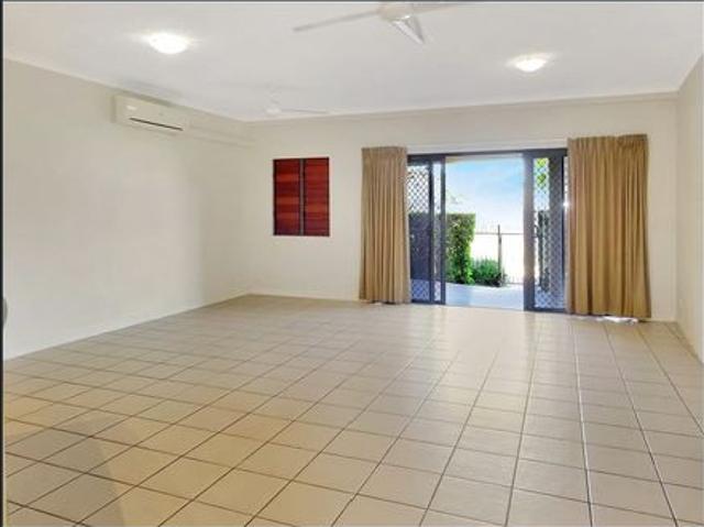 Walking Distance to The Strand | Endless Sea Breezes