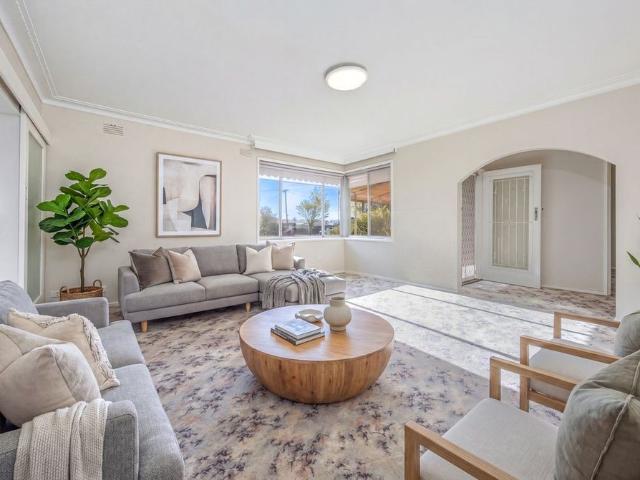 Walking Distance to Town!