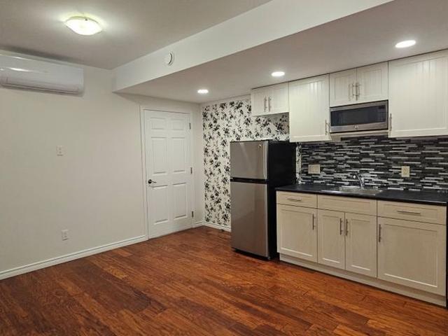 Walkout 1bed BSMNT Suite – Available October 15th