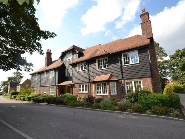 Wall Hall Drive, Aldenham, Watford, Hertfordshire WD25, 2 bed flat to rent, £2,300 pcm | PrimeLocation