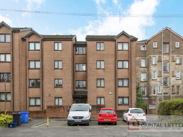 Wallace Court, Stirling FK8 2 bed flat to rent £1,100 pcm £254 pw