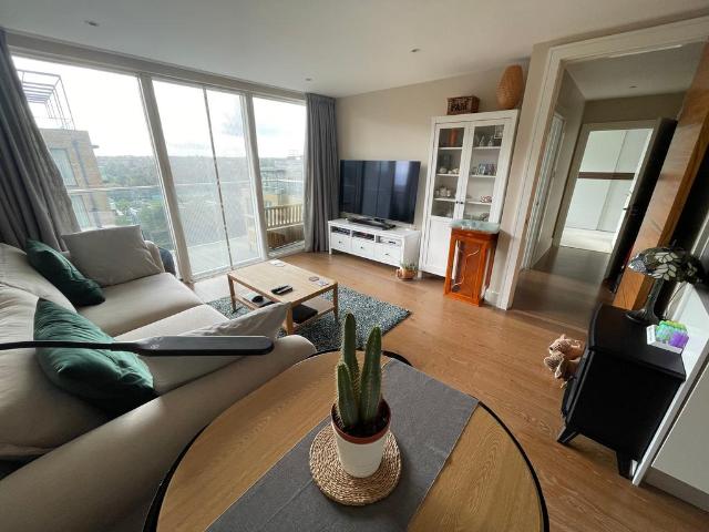 Wallace Court 2 bed flat to rent £2,250 pcm £519 pw
