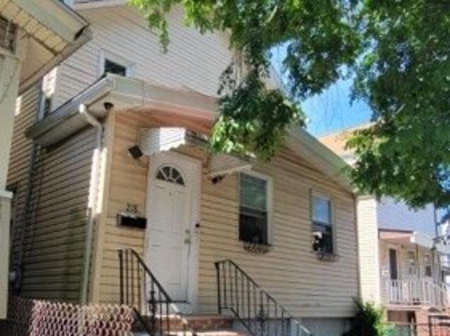Wallace St, City Of Orange Township, Home For Sale