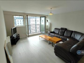 Wallace St, Glasgow, G5 3 bed flat to rent £1,495 pcm £345 pw