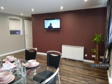 Wallace Street, Glasgow, G5 3 bed flat to rent £1,995 pcm £460 pw