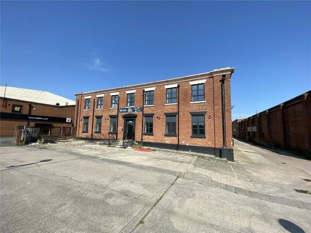 Wallgate, Victoria Mill, Miry Lane, Wigan WN3, 2 bed flat to rent, £850 pcm | PrimeLocation