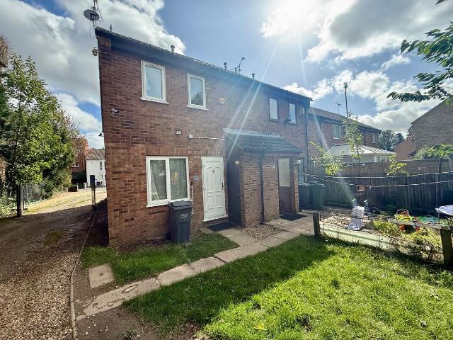 Waller Avenue, Luton LU4, 1 bed property to rent, £1,150 pcm | PrimeLocation