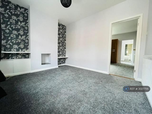 Wallet Street, Netherfield. 2 bed terraced house to rent £850 pcm £196 pw