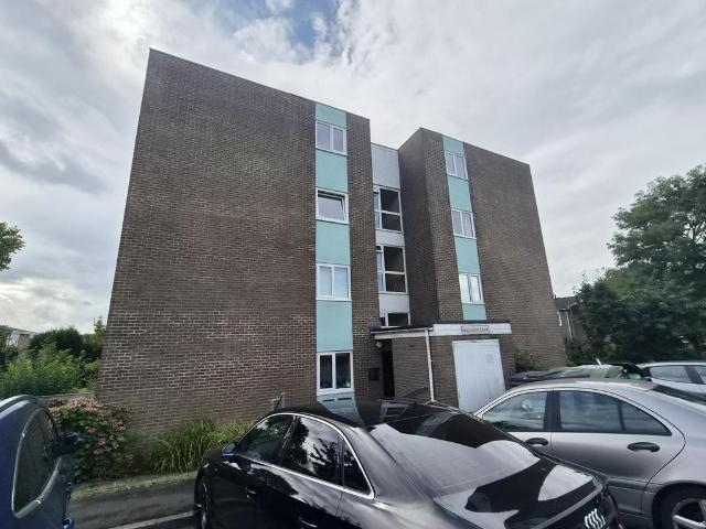 Wallington Court, Killingworth, NE12 2 bed flat to rent £750 pcm £173 pw