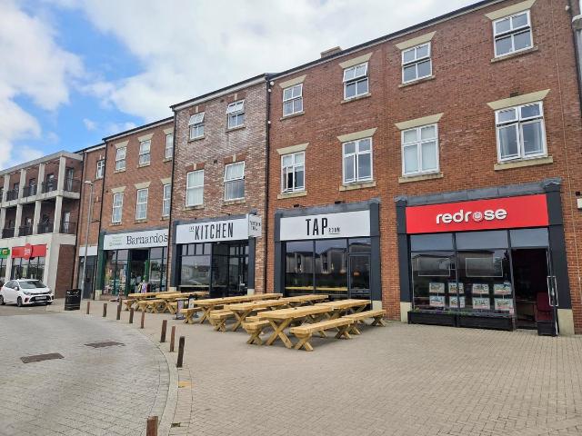Wallis Court, Buckshaw Village PR7, 1 bed flat to rent, £725 pcm | PrimeLocation