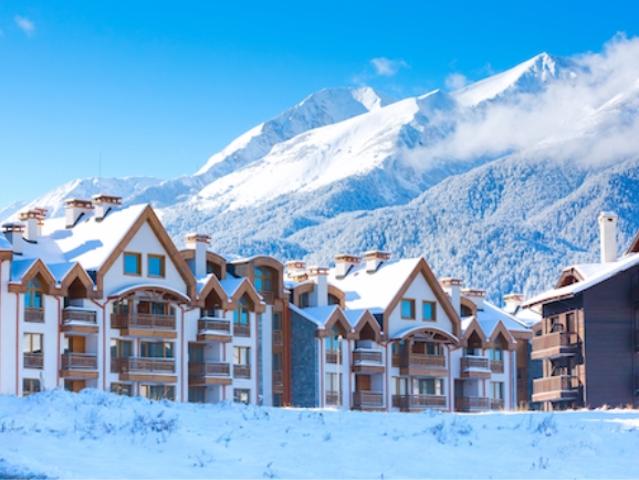 Wallis Baugrundstück für eine Hotelanlage in einem Skigebiet zu verkaufen