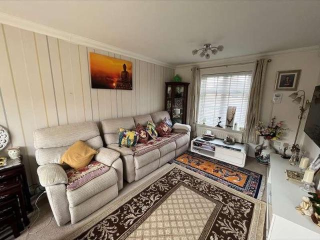 Wallis Road, Ashford, Ashford, TN24