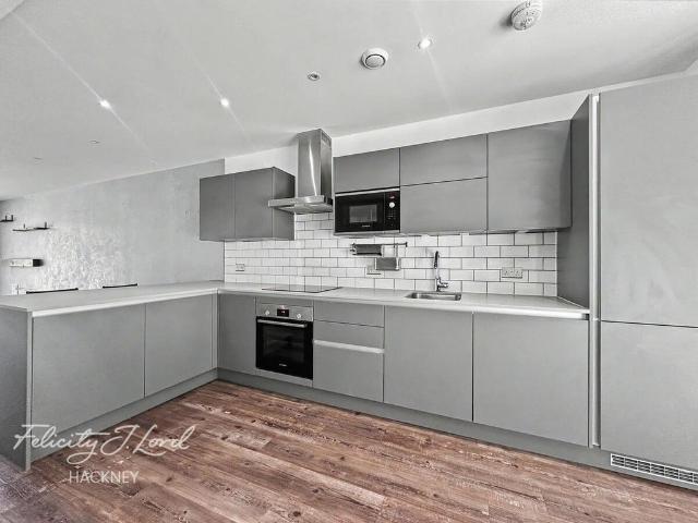 Wallis Road, LONDON 2 bed flat to rent £3,249 pcm £750 pw
