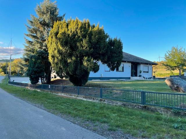 Walmdach Bungalow in 67297 Marnheim zu Verkaufen