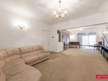 Walmington Fold, Finchley, London, N12 4 bed end of terrace house to rent £4,000 pcm £923 pw