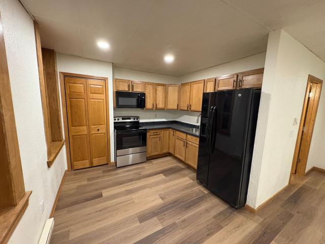 Walnut Apartments