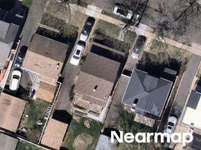Walnut Ave