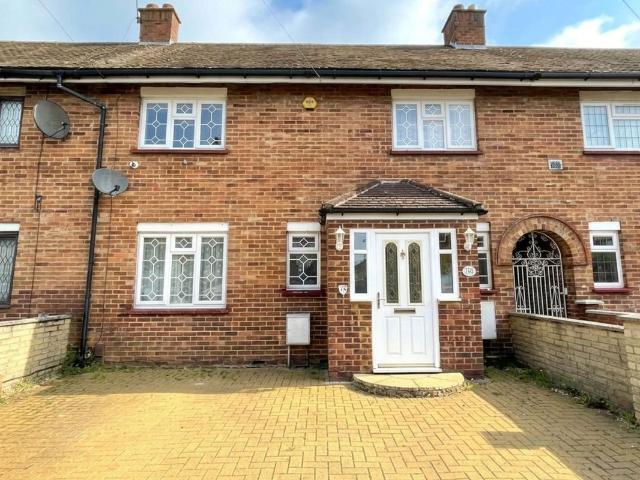 Walnut Avenue, West Drayton UB7, 3 bed terraced house to rent, £2,300 pcm | PrimeLocation