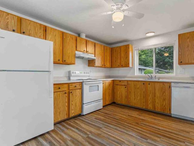 Walnut Estates 2 Bedroom Apartment for Rent at 3120 14th Ave Nw, Olympia, WA 98502