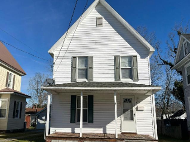 Walnut St