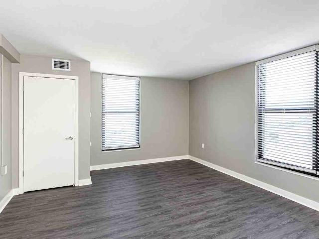 Walnut Tower Apartments Studio Apartment for Rent at 722 Walnut St, Kansas City, MO 64106 The Downtown Loop