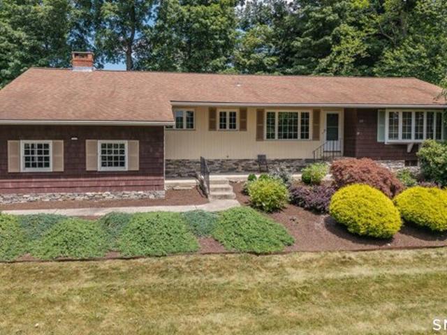 Walnut Tree Hill Rd, Shelton, Home For Sale