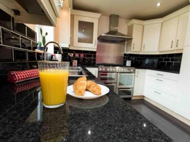 Walsall, B43 7EU, United Kingdom | 3 bed townhouse for rent #104157737 | Rentberry