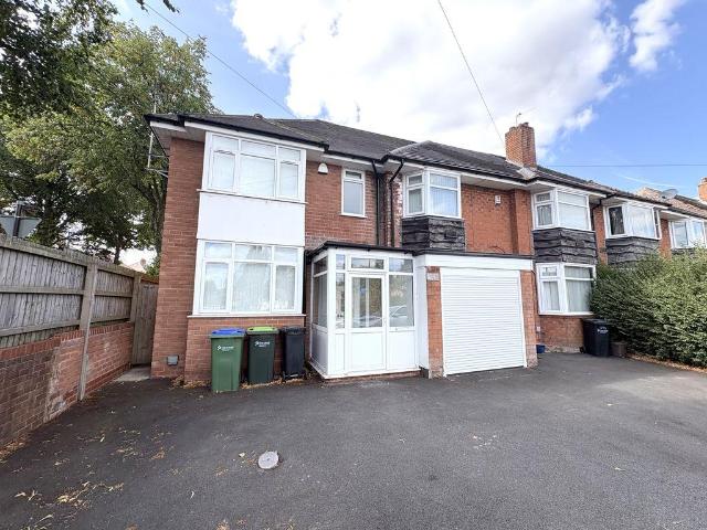 Walsall Road, Birmingham B42 3 bed semi detached house to rent £1,350 pcm £312 pw