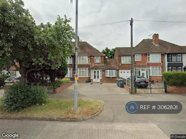 Walsall Road, Birmingham, B42 3 bed semi detached house to rent £1,650 pcm £381 pw